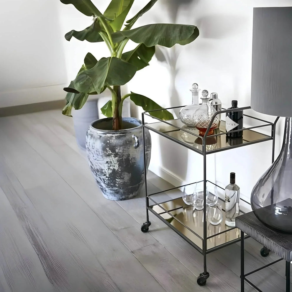 Serving table -ST-011