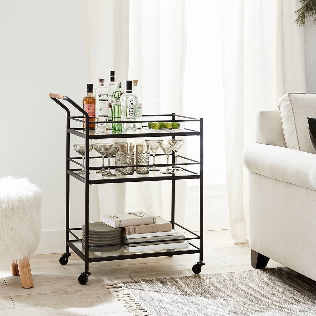 Serving table -ST-007